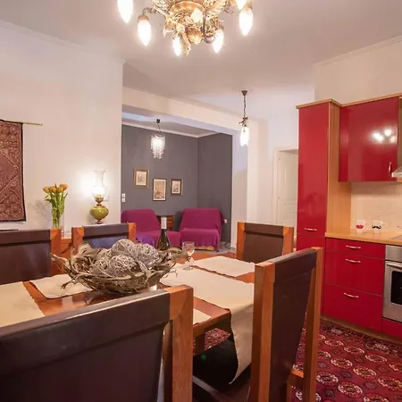 Enallio Luxury Apartments *