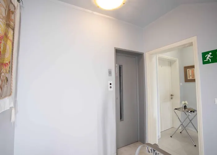 Enallio Luxury Apartman *